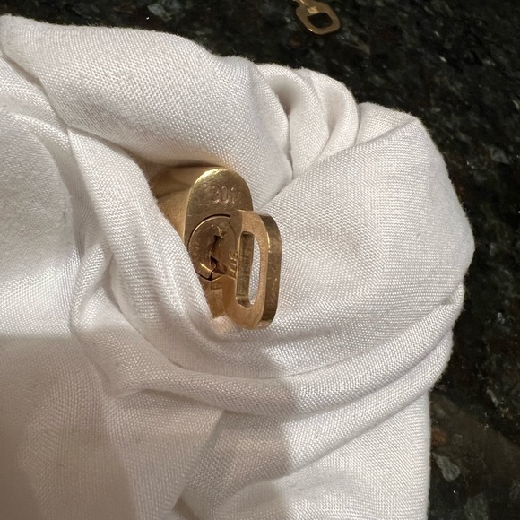 Louis Vuitton # 301 Lock With 2 Keys and Unbranded Chain - Picture 10 of 10